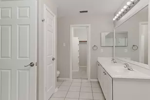11 Scenic Brook Ct, The Woodlands, TX 77382 - Photo 19