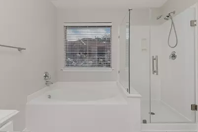 11 Scenic Brook Court, The Woodlands, TX 77382 - Photo 21