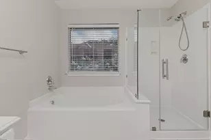 11 Scenic Brook Ct, The Woodlands, TX 77382 - Photo 21