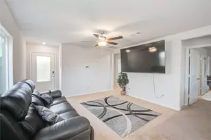 8007 Vanilla Orchid Dr Dr, Houston, TX 77016 - Photo 5