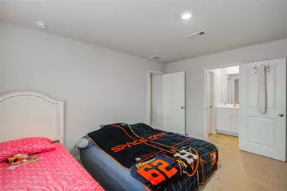 8007 Vanilla Orchid Drive Drive, Houston, TX 77016 - Photo 9