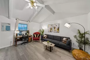 8822 Ryton Ln, Houston, TX 77088 - Photo 5