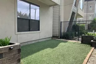 5231 Lillian St, Houston, TX 77007 - Photo 3