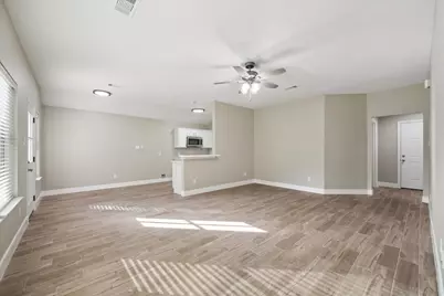 1206 Halls Bridge, League City, TX 77573 - Photo 3