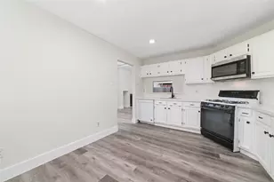 2311 Pebbledown Circle, Sugar Land, TX 77478 - Photo 11
