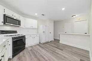2311 Pebbledown Circle, Sugar Land, TX 77478 - Photo 9