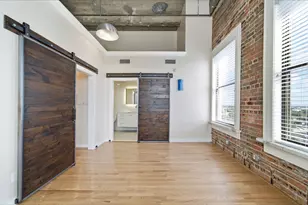 915 Franklin St, Houston, TX 77002 - Photo 17