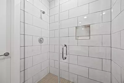 1565 W 22nd Street, Houston, TX 77008 - Photo 27