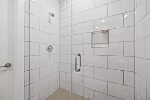1565 W 22nd St, Houston, TX 77008 - Photo 27