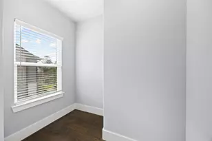 1565 W 22nd St, Houston, TX 77008 - Photo 15