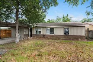 126 W Grenfell Ln, Houston, TX 77076 - Photo 1