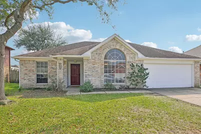 4718 Stone Bridge Street, Baytown, TX 77521 - Photo 1