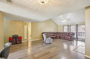 4718 Stonebridge St, Baytown, TX 77521 - Photo 5