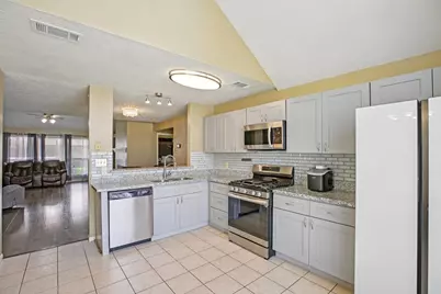 4718 Stone Bridge Street, Baytown, TX 77521 - Photo 9