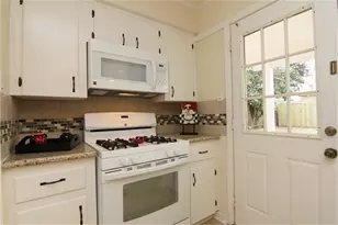 8526 Friendship Rd, Houston, TX 77080 - Photo 11