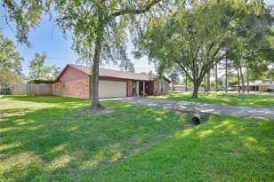 24402 Lightwoods Dr, Houston, TX 77336 - Photo 3