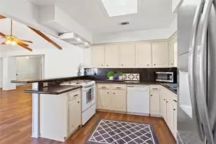 24402 Lightwoods Dr, Houston, TX 77336 - Photo 11