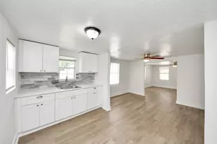 7222 San Angelo St, Houston, TX 77020 - Photo 5