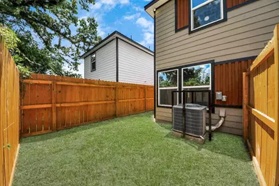7611 Shotwell #B, Houston, TX 77016 - Photo 17