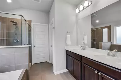 1824 Kingsford Prairie Court, Pearland, TX 77089 - Photo 15