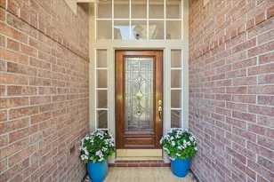 1830 Breezin Ct, The Woodlands, TX 77380 - Photo 3