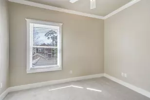 1047 W 16th St, Houston, TX 77008 - Photo 25