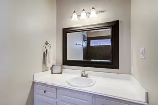 1047 W 16th St, Houston, TX 77008 - Photo 23