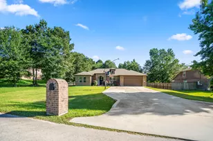 13351 Hidden Manor Ct, Willis, TX 77318 - Photo 3