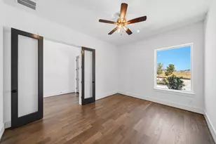 825 Stable Sands Wy, League City, TX 77573 - Photo 5