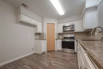 11647 Corkwood Drive, Houston, TX 77089 - Photo 11