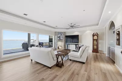 2 Regency Point, Conroe, TX 77356 - Photo 7