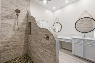 2 Regency Point, Conroe, TX 77356 - Photo 19