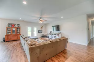 122 Maryville Ln, Liberty, TX 77575 - Photo 5