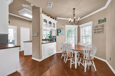 208 River Oaks Drive, Lake Jackson, TX 77566 - Photo 9