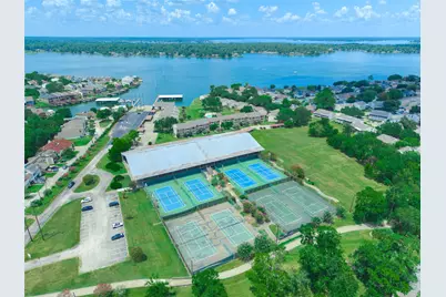 115 Moonspinner, Conroe, TX 77356 - Photo 3
