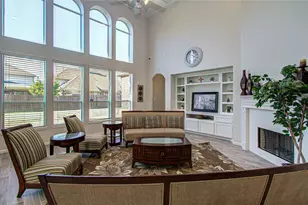 105 Hawke Bay Ln, Friendswood, TX 77546 - Photo 15