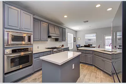105 Hawke Bay Lane, Friendswood, TX 77546 - Photo 11