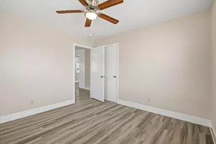 505 Pompano St, Bayou Vista, TX 77563 - Photo 13