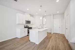 2167 Boardwalk Ln, Kemah, TX 77565 - Photo 9