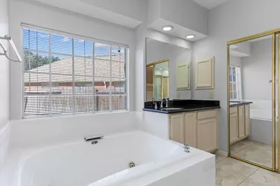 2027 Richland Ct Court, Sugar Land, TX 77478 - Photo 25