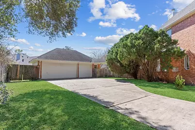 2027 Richland Ct Court, Sugar Land, TX 77478 - Photo 5