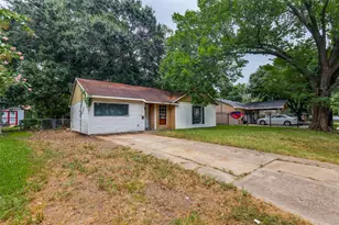 15709 Bow Ln, Houston, TX 77053 - Photo 3