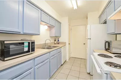 9700 Leawood Boulevard #1807, Houston, TX 77099 - Photo 9