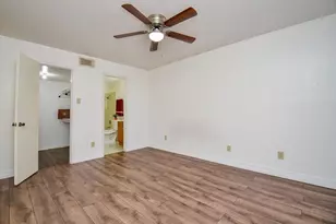 9700 Leawood Blvd, Houston, TX 77099 - Photo 13