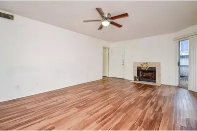 9700 Leawood Boulevard #1807, Houston, TX 77099 - Photo 3