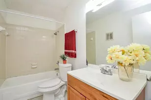 9700 Leawood Blvd, Houston, TX 77099 - Photo 23