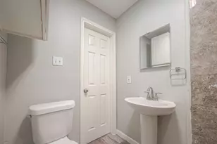 2415 Lidstone St, Houston, TX 77023 - Photo 31