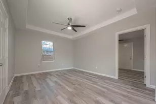 2415 Lidstone St, Houston, TX 77023 - Photo 13