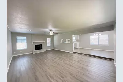 123 Lone Oak Drive, Highlands, TX 77562 - Photo 3