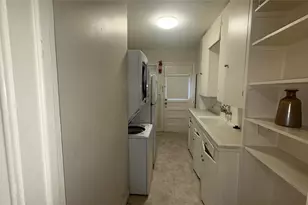 1850 W Main St, Houston, TX 77098 - Photo 9